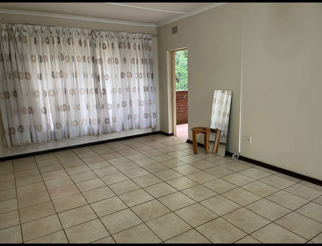 2 BEDROOM APARTMENT RENTED IN VANDERBIJLPARK CW 2